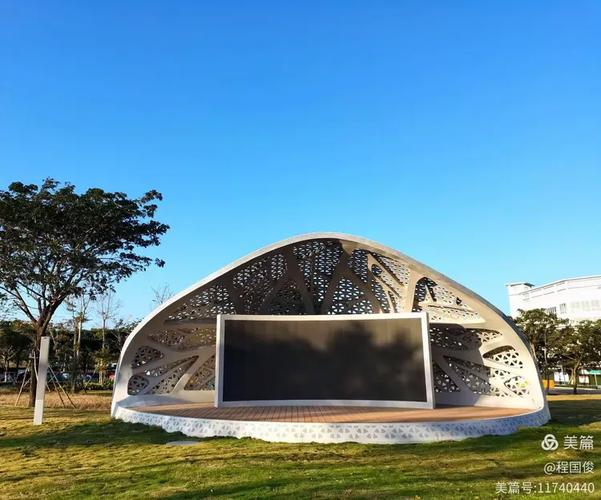 《海风椰韵崖州湾,碧海蓝天科技城》一一三亚崖州湾科技城风光手机随